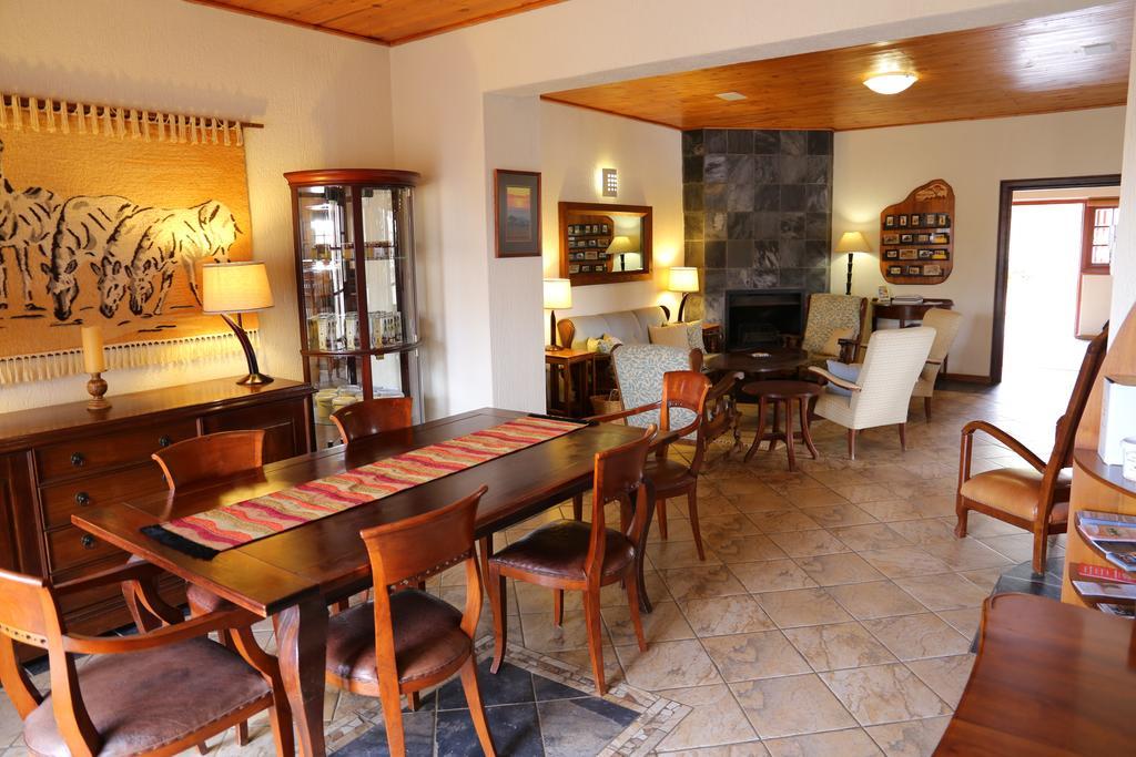 Roessmund Lodge ซวาคอปมุนด์ ภายนอก รูปภาพ