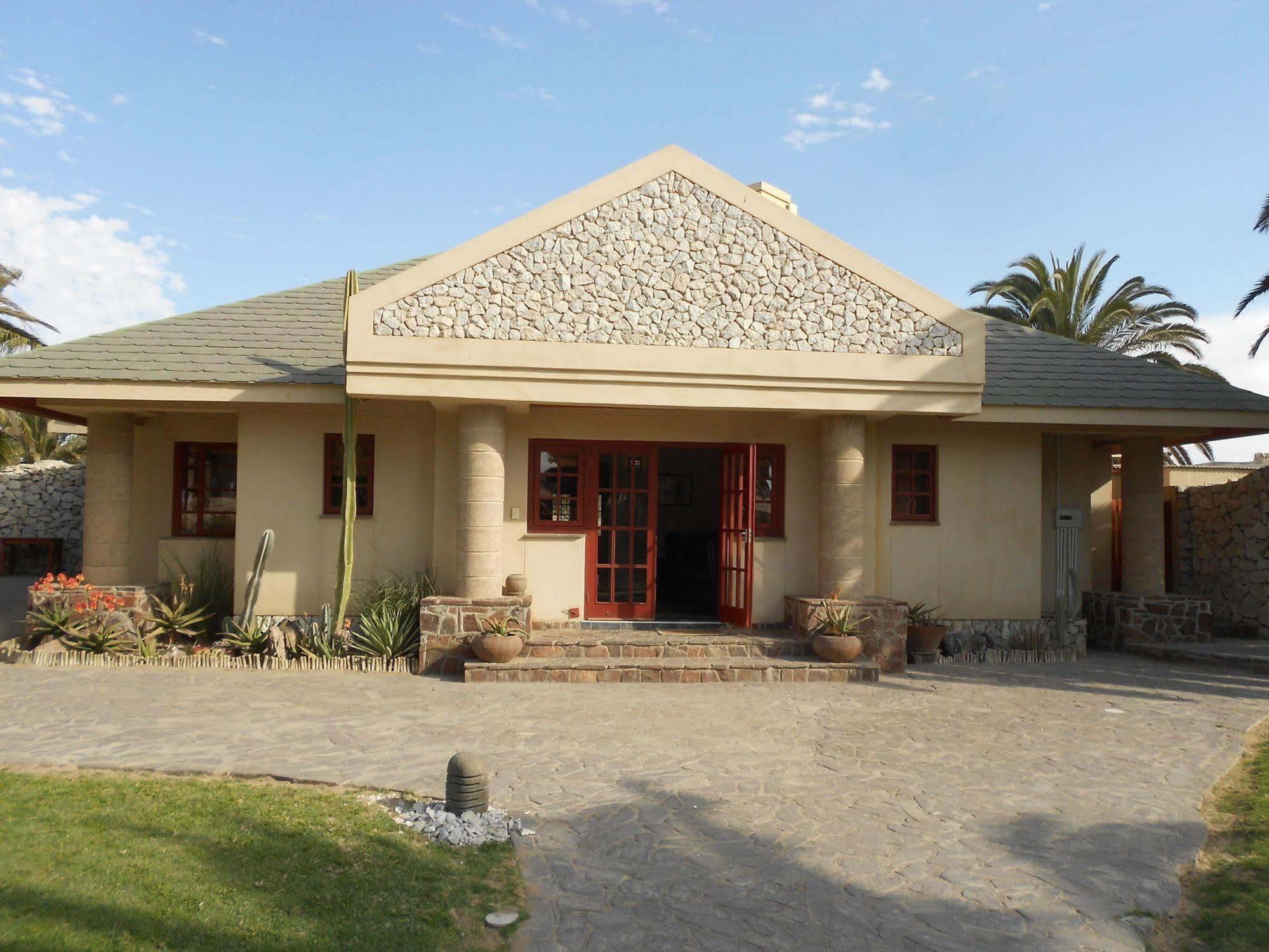 Roessmund Lodge ซวาคอปมุนด์ ภายนอก รูปภาพ
